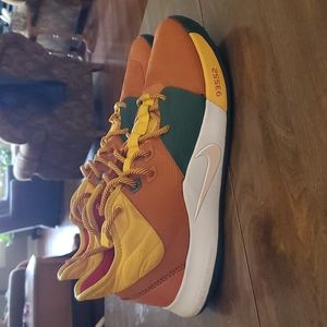 Paul George 3 Signiture Nasa Colorway